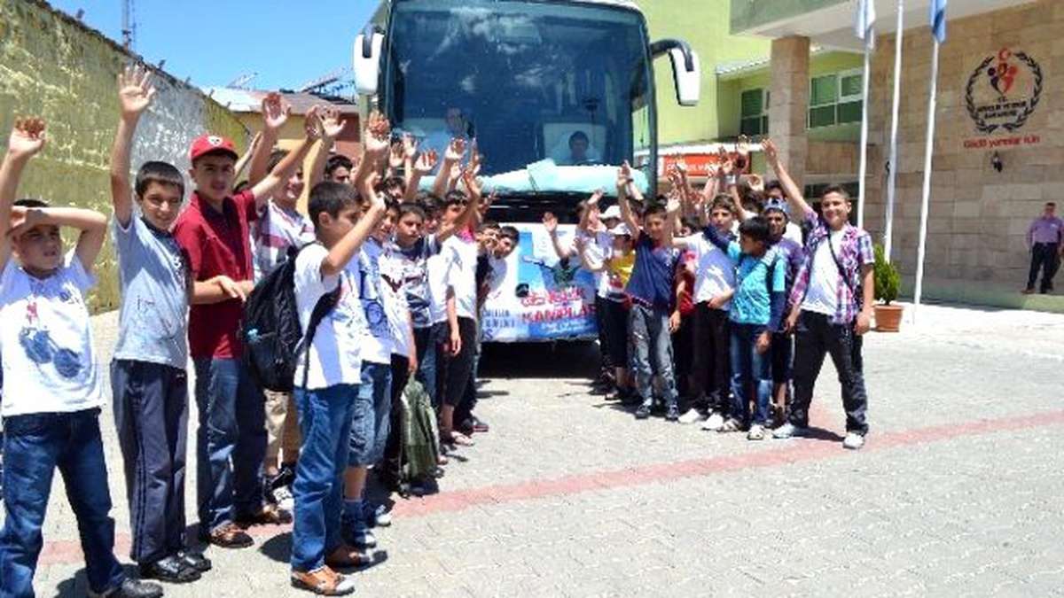 Muş\'tan 800 Genç \'Şehirler ve Kültürler-yörelerimiz Projesi\'ne Katıldı