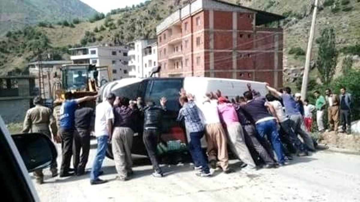 Şemdinli\'de Trafik Kazası