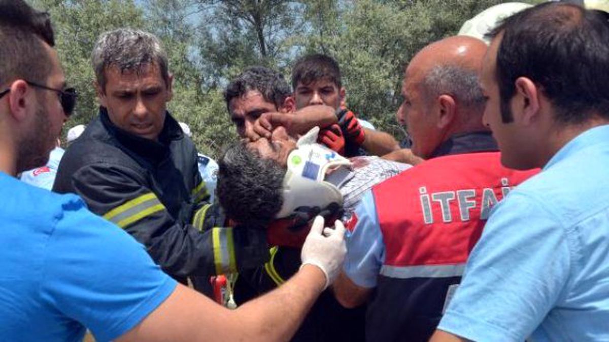 Tır\'da Sıkışan Sürücü ve Oğlunu Kurtarma Seferberliği