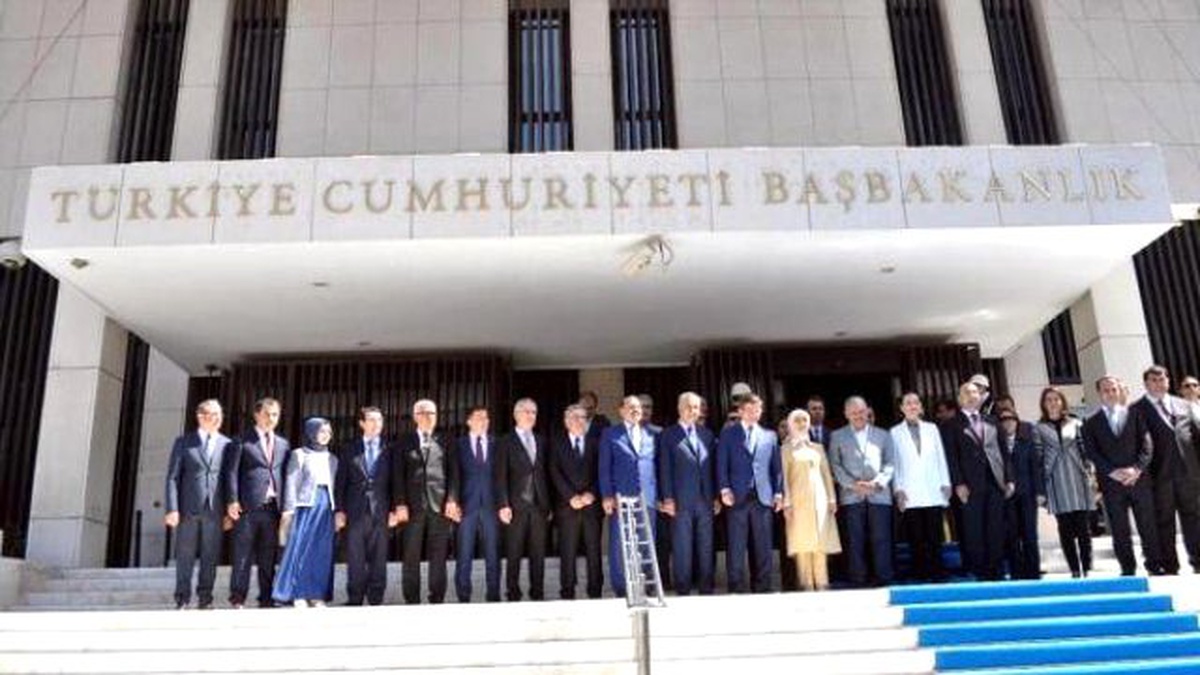 AK Parti İzmir İl Başkanı: Vatandaş Sorununu Başbakanlık Ofisine Getirsin