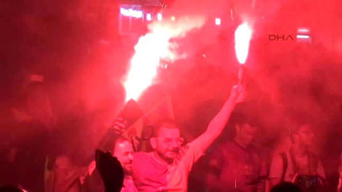 Antalya\'da Şampiyonluk Kutlaması