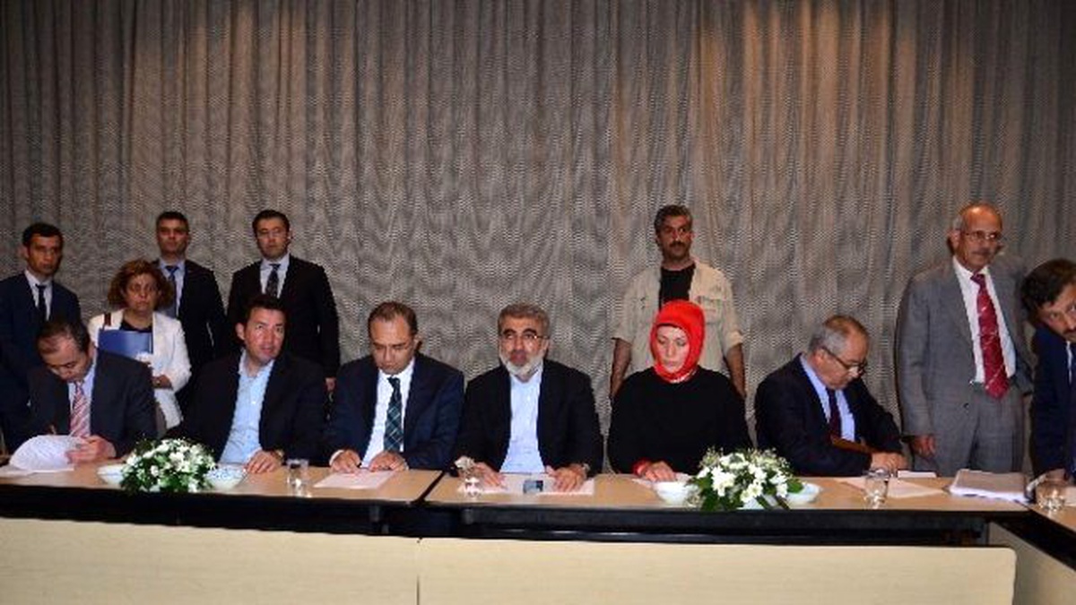 Bakan Yıldız\'dan CHP\'ye "Koyun" Eleştirisi
