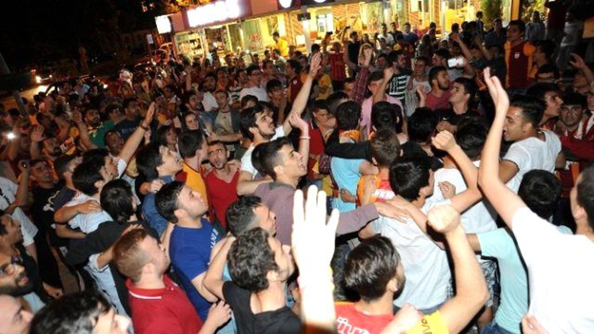 Balıkesir\'de Şampiyonluk Coşkusu