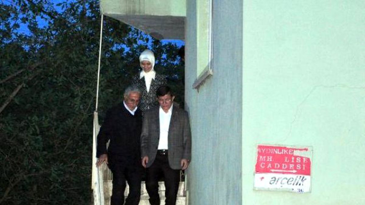 Başbakan Davutoğlu: AK Parti Hz. Nuh\'un Gemisi Gibidir (2)