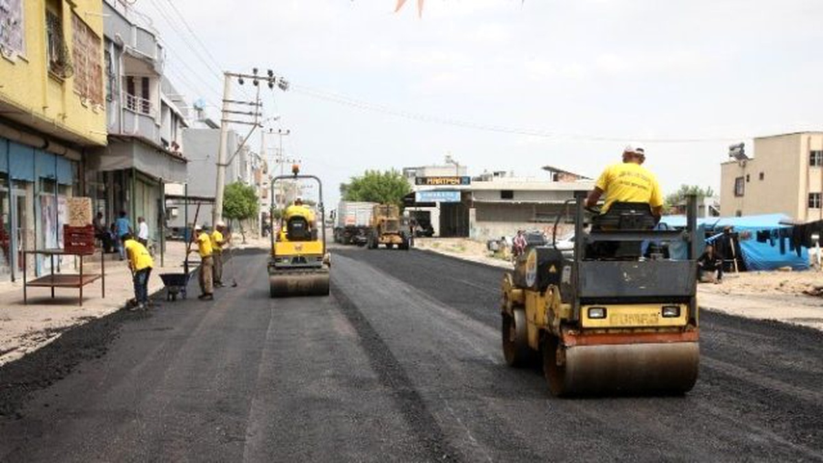 Büyükşehir\'den Yüreğir ve Seyhan\'da Asfalt Hizmeti