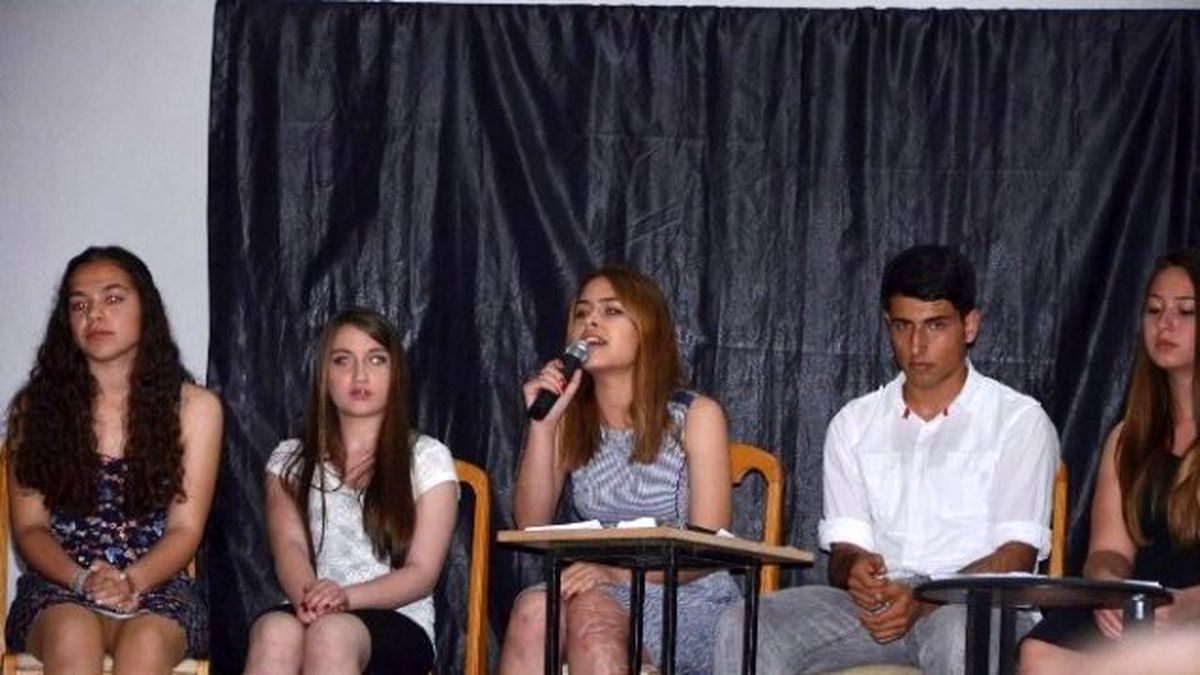Dalamananadolu Lisesi\'nden Şiir Dinletisi