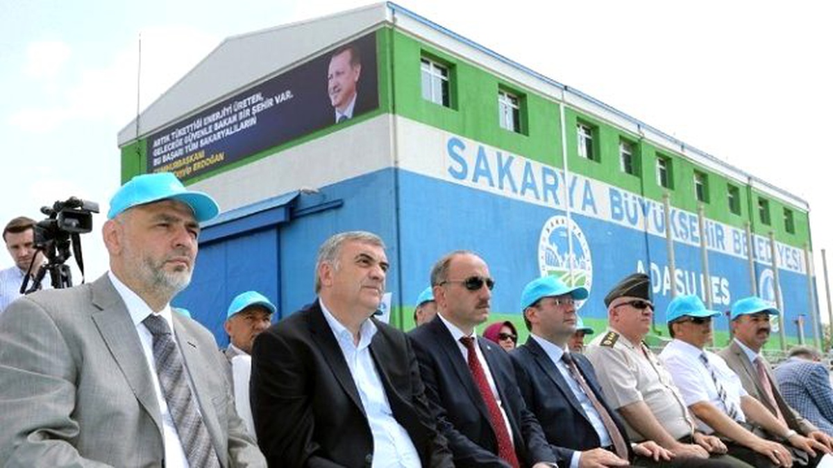 Doğu Bölge Sulama Projesi\'nde Kanala Su Verildi