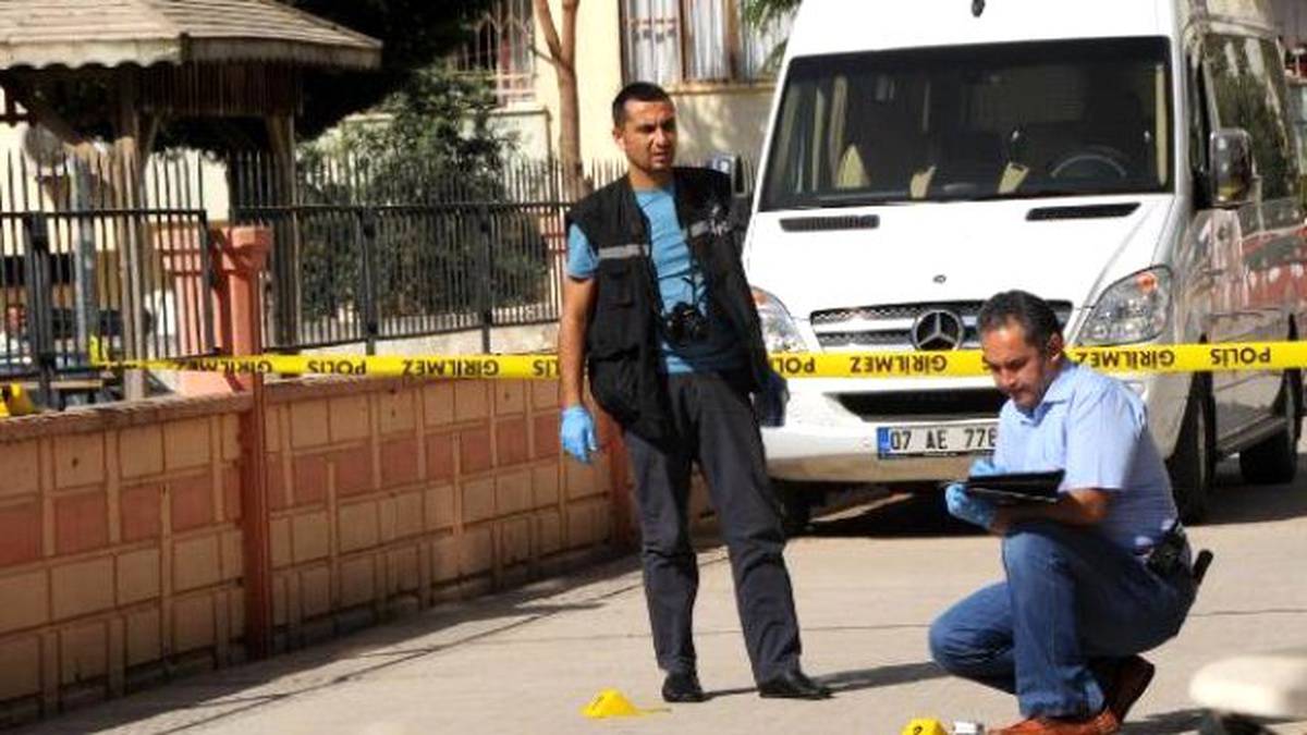 Eşine Kızdı, Havaya 7 Kez Ateş Açtı