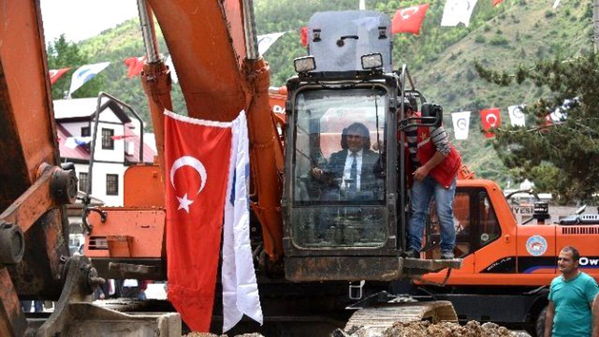 Gümüşhane\'de Modern Pazaryeri Projesine İlk Kazma Vuruldu