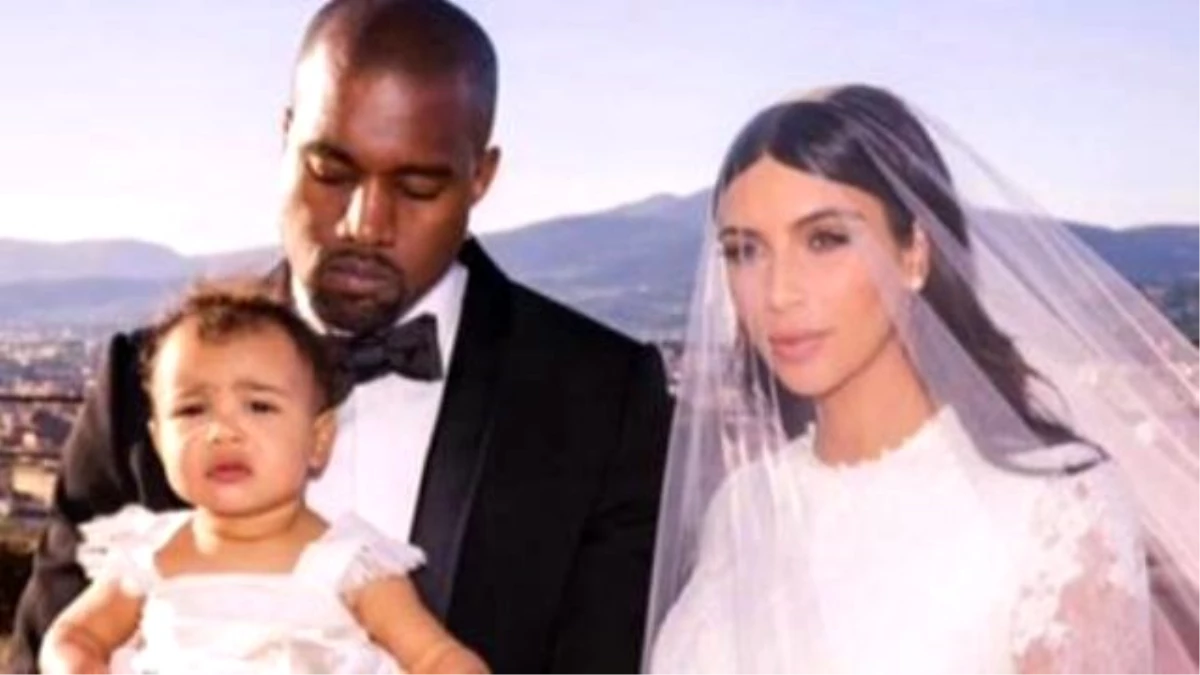 Kimye Celebrate First Anniversary The Most İntimate Way They Know... Via Social Media.