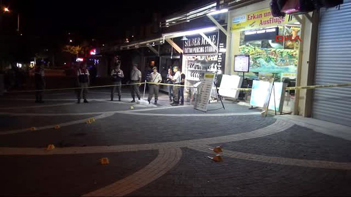 Manavgat\'ta Silahlı Kavga: 5 Yaralı