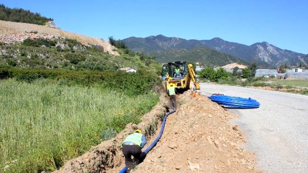 Meski Anamur\'da 11 Bin 100 Metre İçmesuyu Hattı Döşedi
