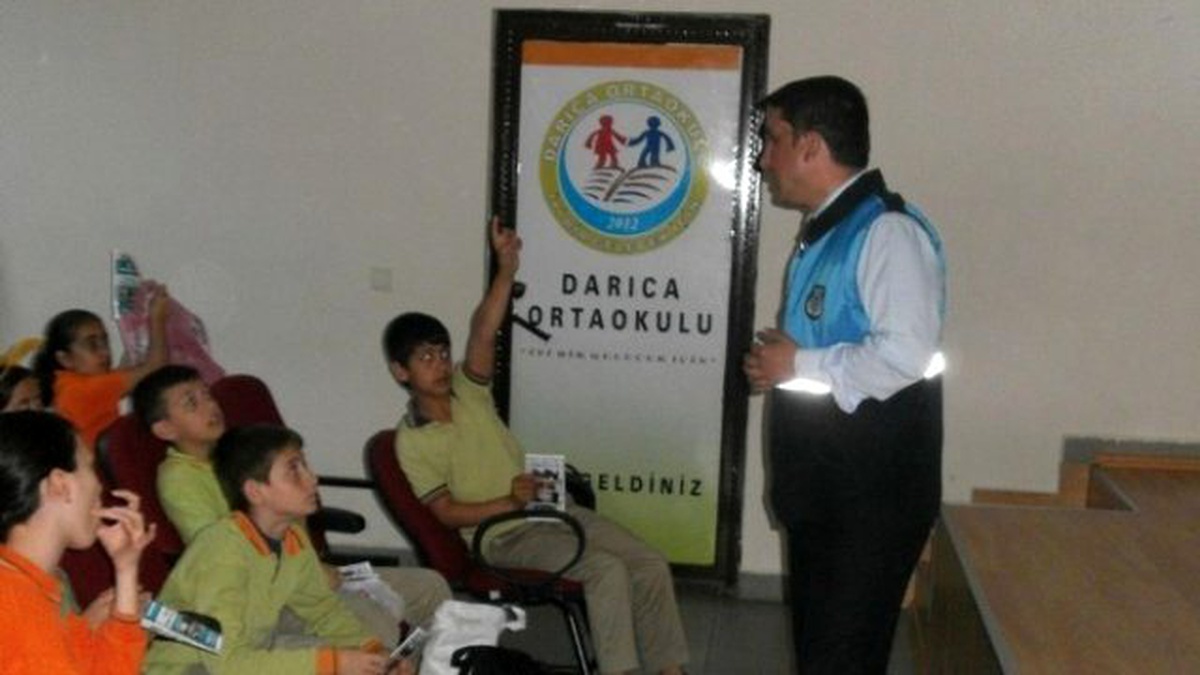 Ortaokul Öğrencilerine Bilinçli Tüketici Semineri