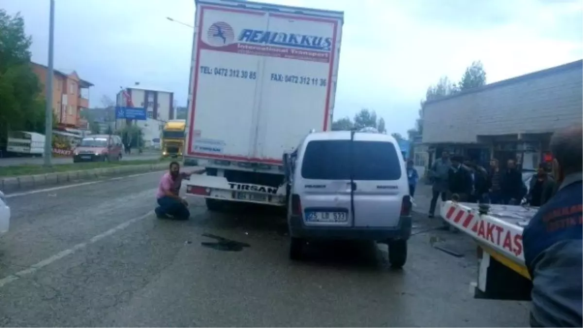 Pasinler\'de Trafik Kazası: 1 Ölü