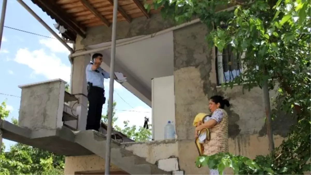 Hain Saldırı! Polis Memuru, Kayınvalidesiyle Birlikte Dövüldü