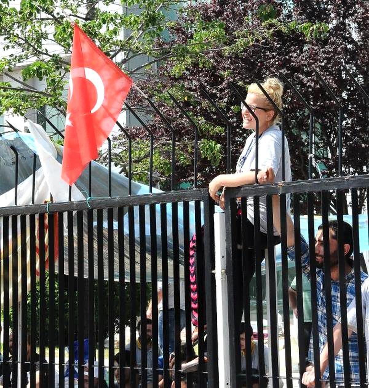 Renault\'ta 6 Saat Süren Toplantıdan Yine Sonuç Çıkmadı (2)