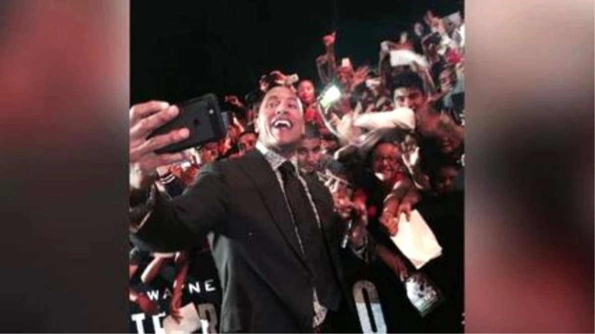 The Rock Sets A Selfie World Record