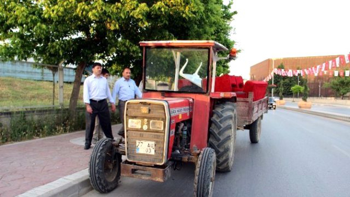 Traktörden Düştü, Kafasından Tekerlek Geçti