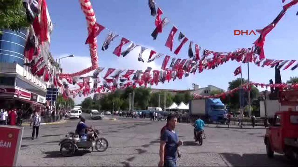 Uşak Eğitim- Sen\'den, Cumhurbaşkanı\'nın Mitingine Çağrıya Tepki