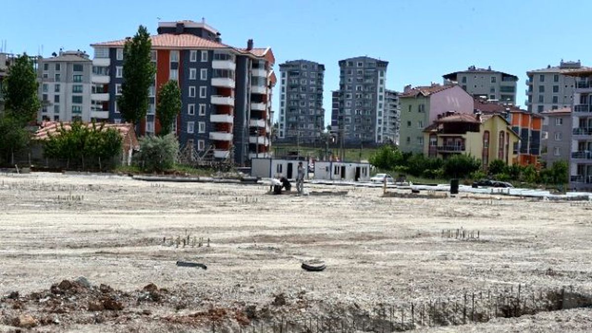 Uşak\'taki Projelerde Binalar Yükselmeye Başladı