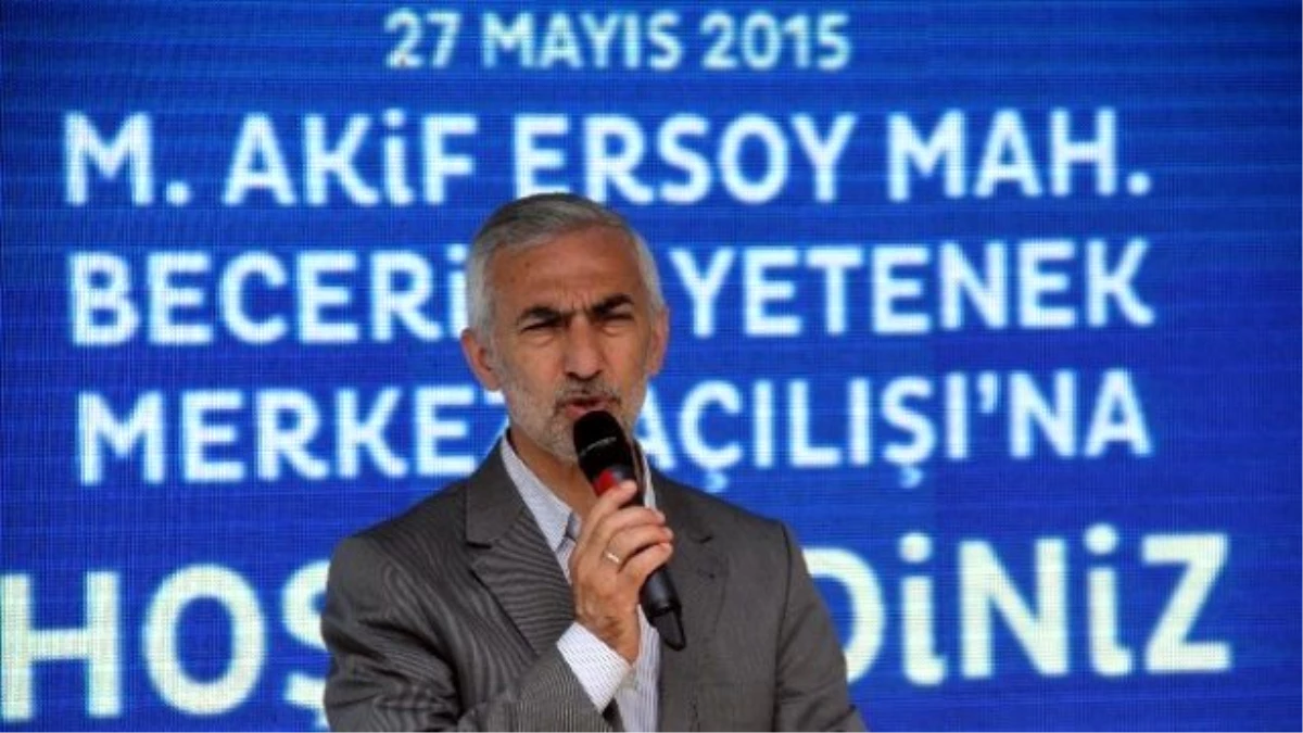 AK Parti\'li Ertürk: "Milletimiz Anayasa\'yı Değiştirecek Güce Ulaşmamızı Sağlayacaktır"
