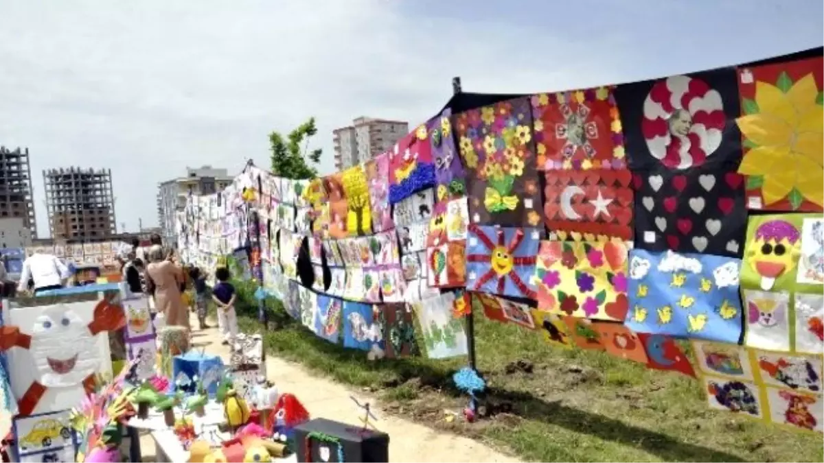 Anaokulu Öğrencileri Emeklerini Sergilediler