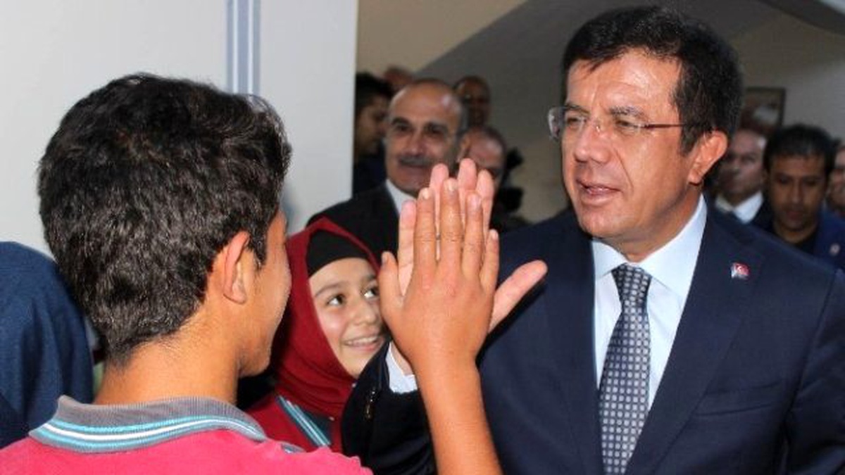 Bakan Zeybekci, Adnan Menderes\'i Andı