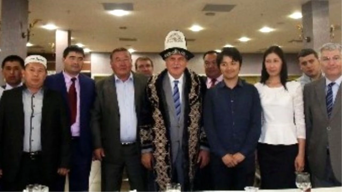 Başkan Karaosmanoğlu Kırgız Heyeti Ağırladı
