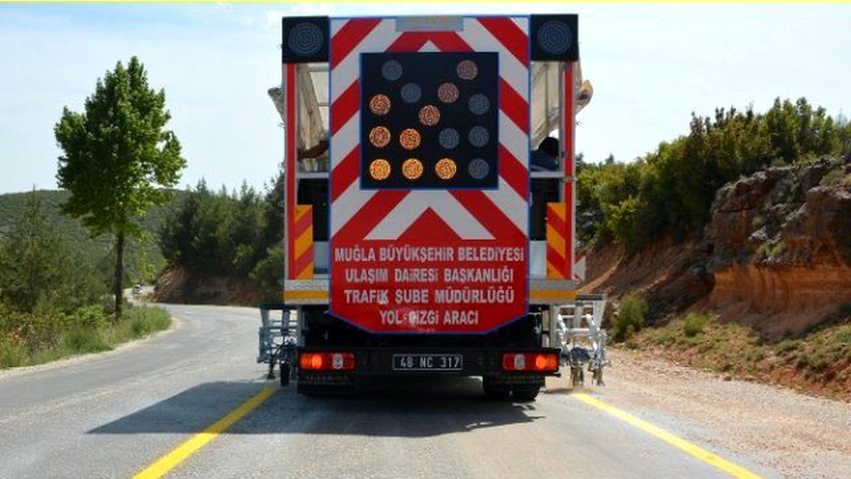 Büyükşehir, Yolları Kendi Aracıyla Çiziyor
