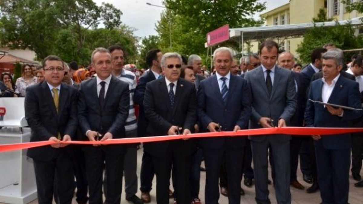 Kadın Eli Bereket Pazarı" Hizmete Açıldı
