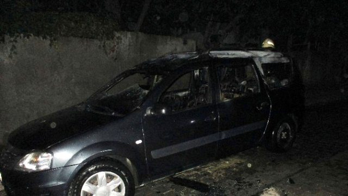 Kahramanmaraş\'ta Otomobil Kundaklandı
