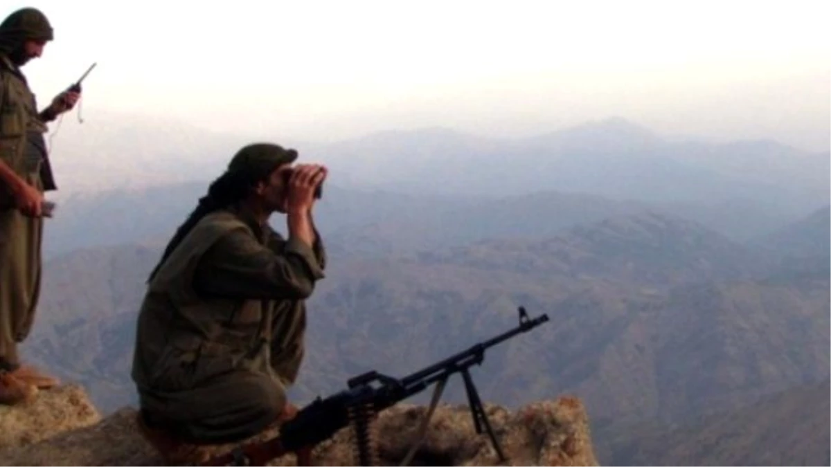 PKK, Hakkari\'de Mehmetçiğe Saldırdı