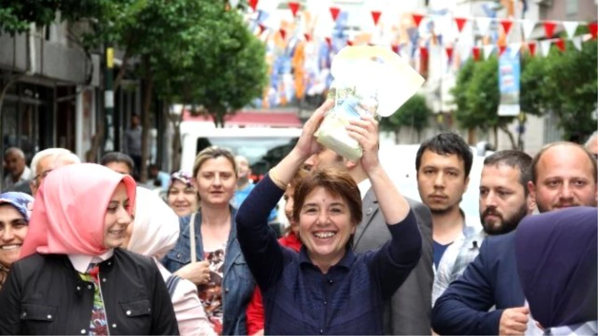Ayşe Nur Bahçekapılı: "Fetih Şöleninde Sürprizlerimiz Var"