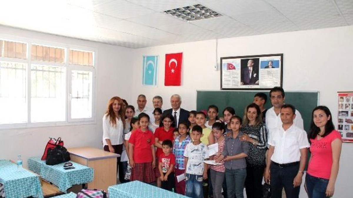 Büyükşehir, Türkmen Çocuklarına Eğitim Desteğini Sürdürüyor