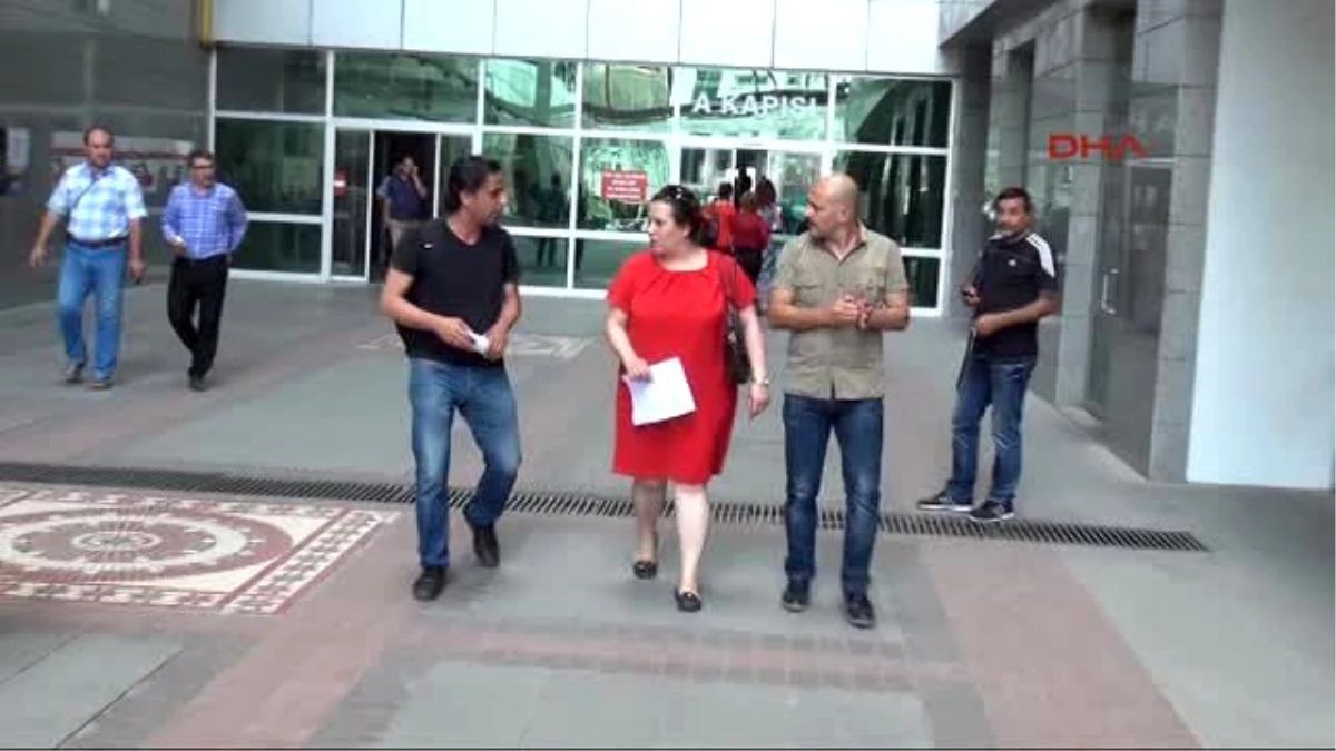 Fenerbahçeli Emre\'yi Hedef Alan Gazete Yönetimi Basın Savcılığına İfade Verdi