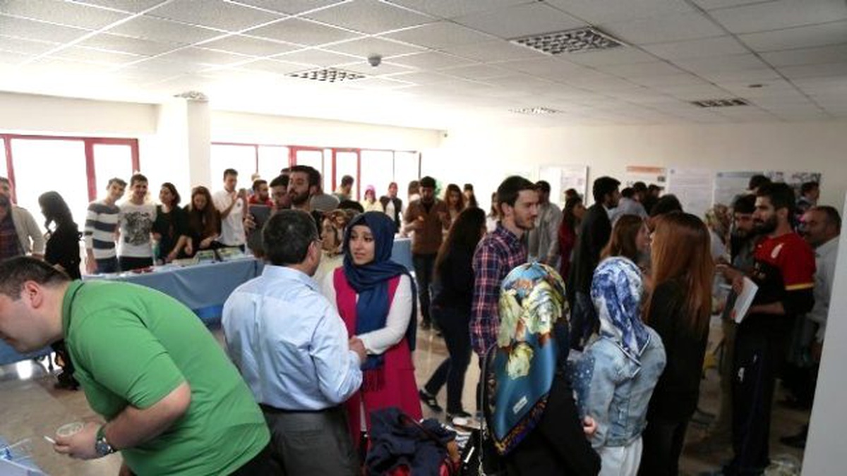 Gıda Mühendisliği Öğrencilerinin Yeni Ürünleri Görücüye Çıktı