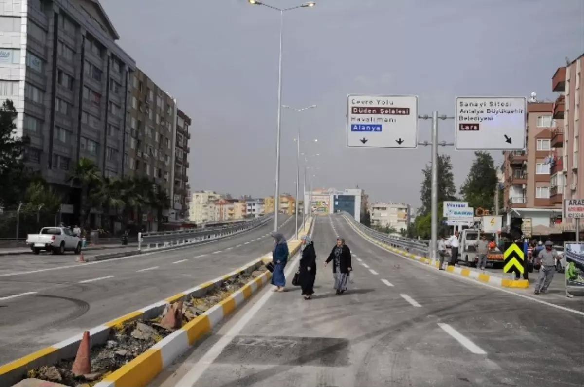 Mevlana Kavşağı Trafiğe Açıldı