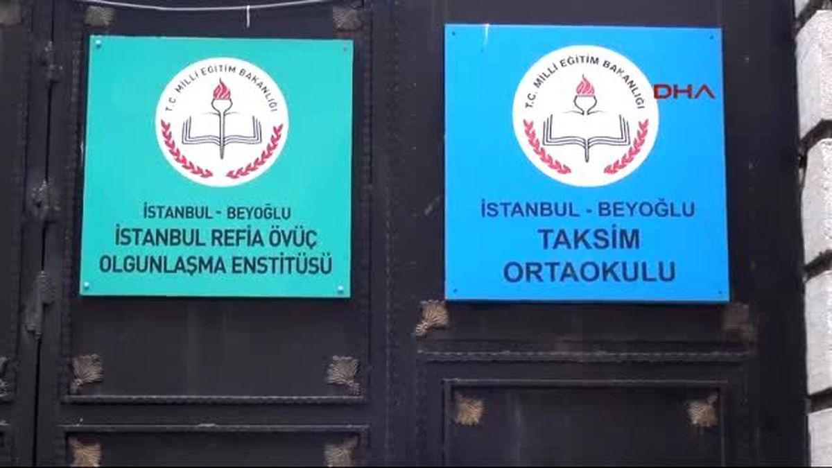 Ortaokul Öğrencilerinden "Okuluma Dokunma" Eylemi