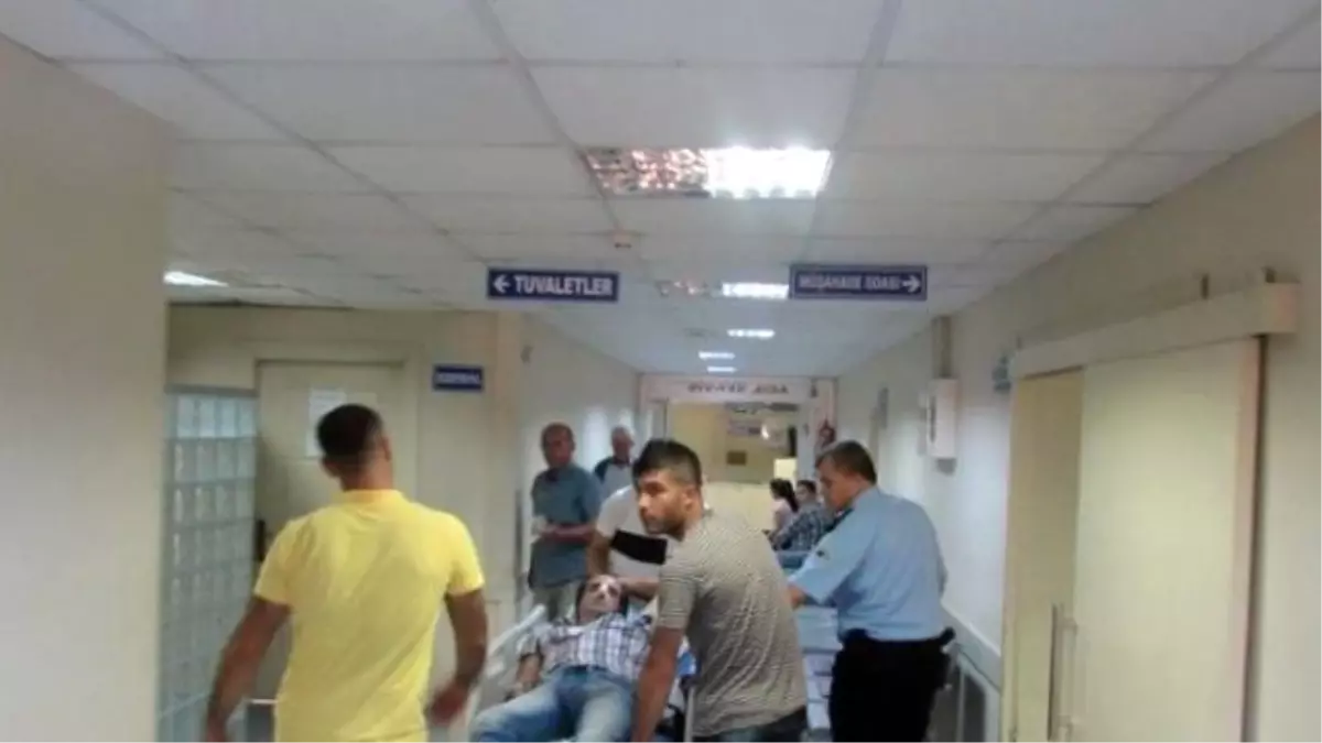 Polis Aracı Otomobil ile Çarpıştı: 5 Yaralı