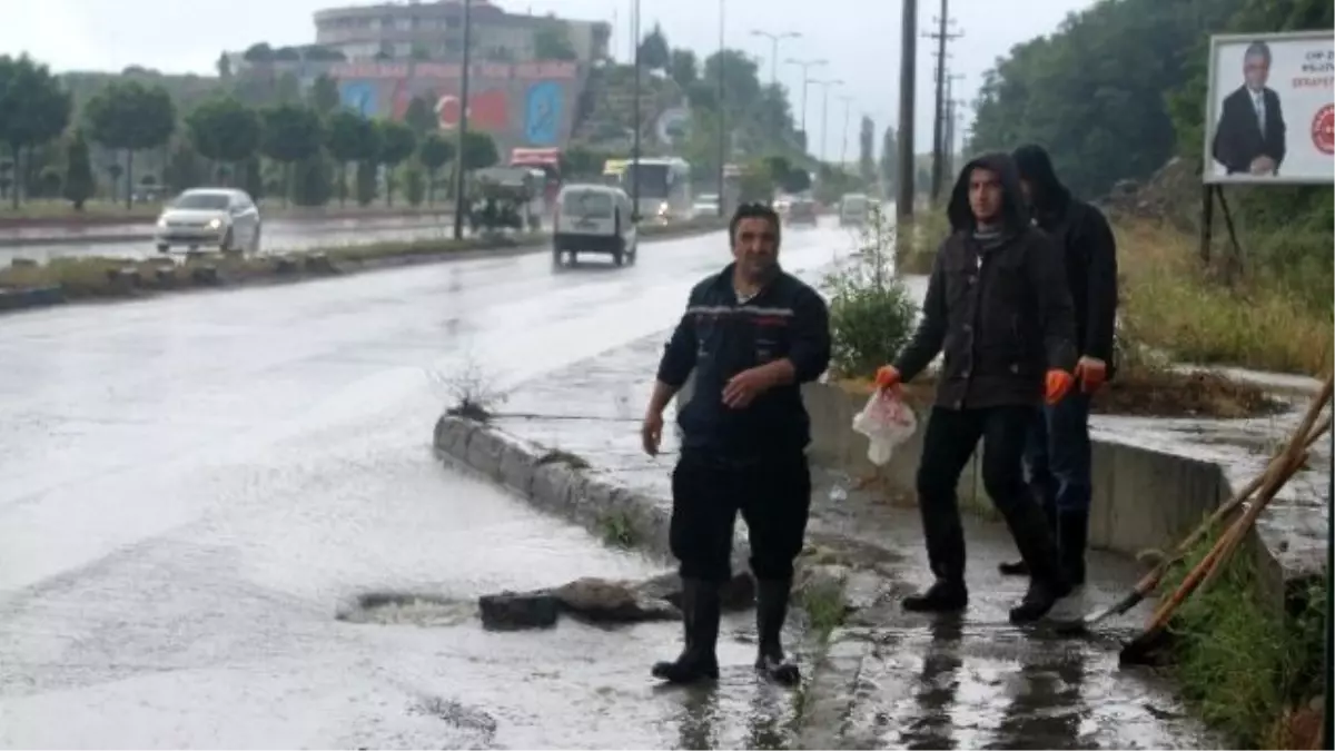 Zonguldak\'ta Sağanak Yağış Etkili Oldu