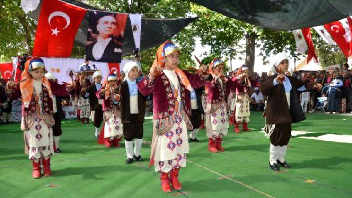 53\'üncü Mut Kayısı Festivali Başladı