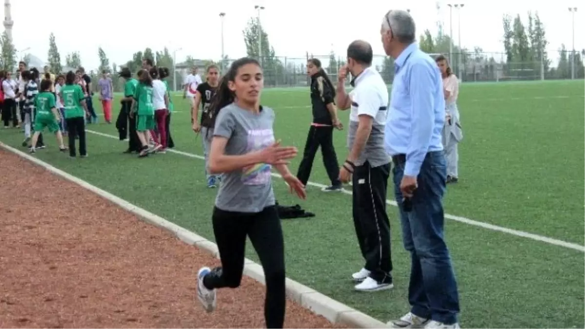 Ağrı\'da Sporcu Eğitim Merkezi Seçmeleri Yapıldı