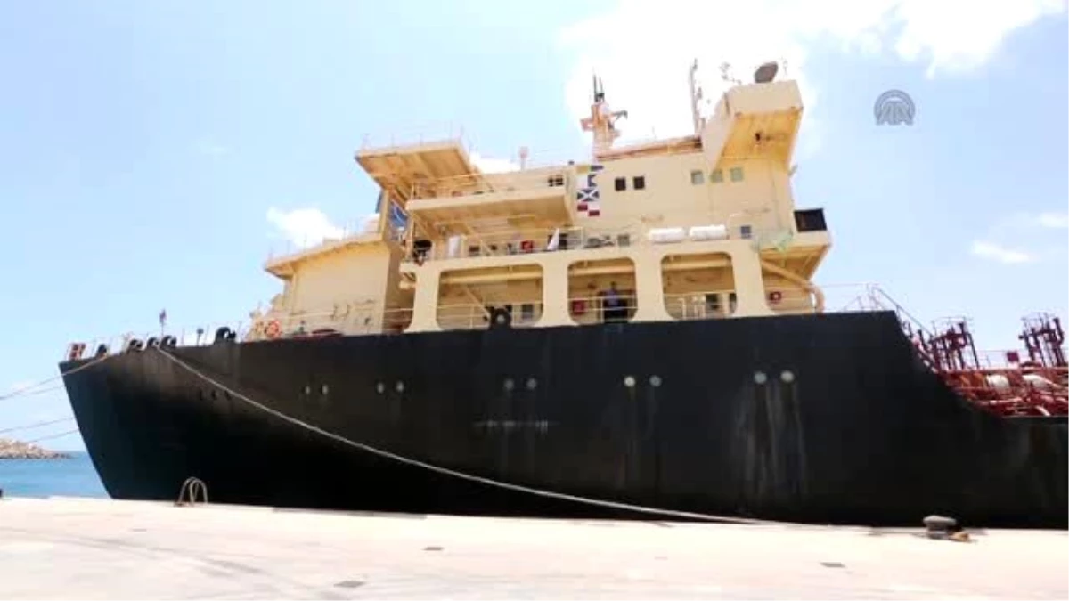 Anwar Afrika" Petrol Tankeri Misrata Limanına Getirildi