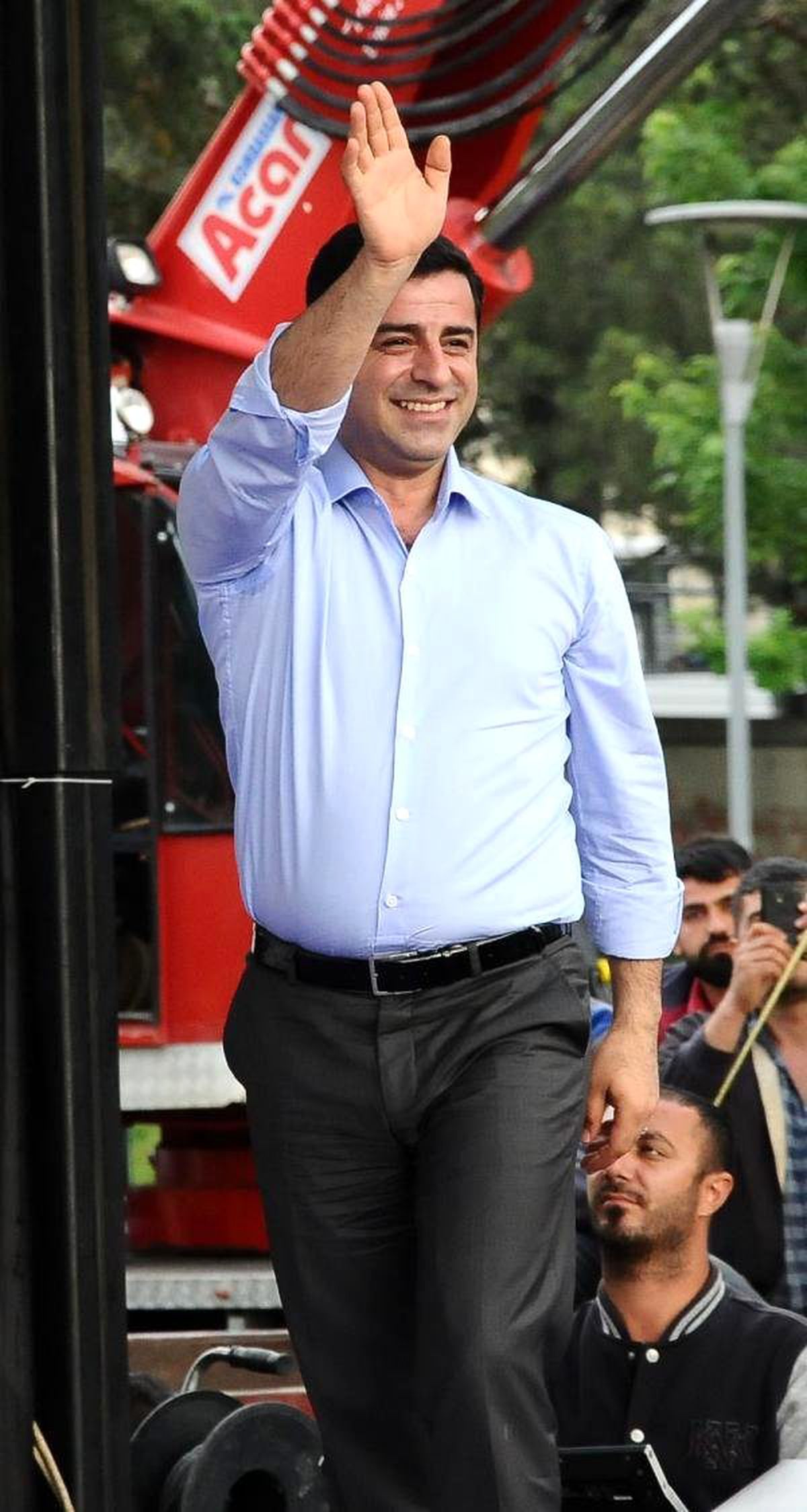 Demirtaş: 7 Haziran Günü Sarayında Korku İçinde Sandık Sonuçlarını Bekleyecek