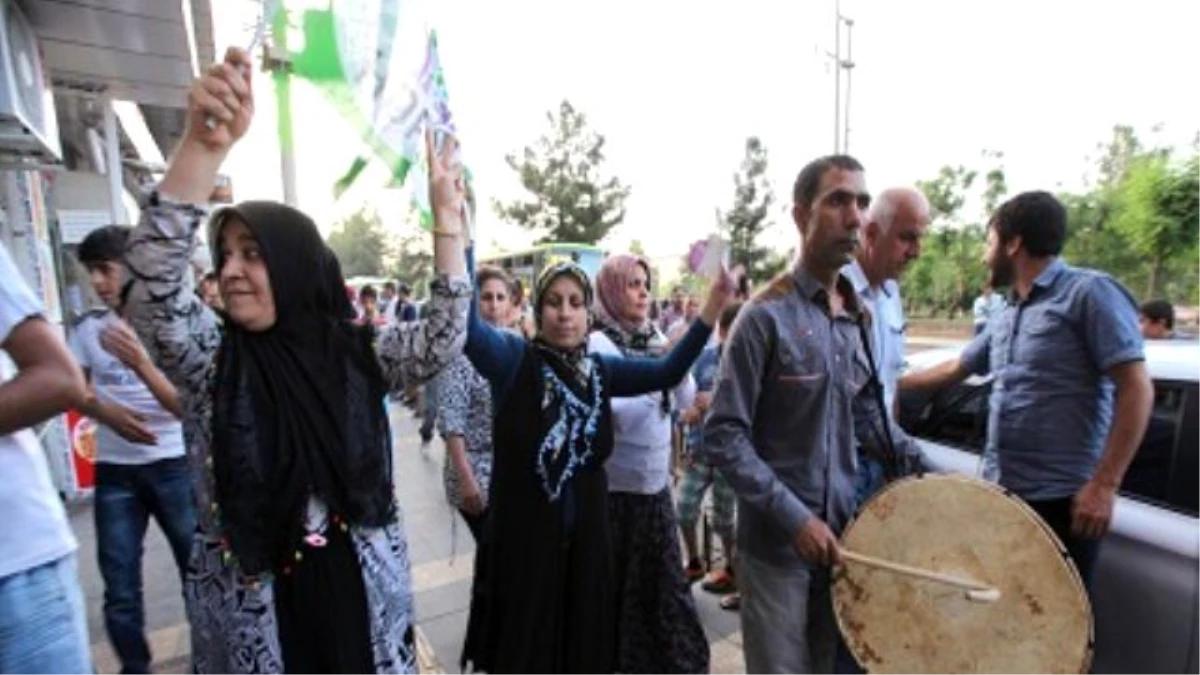 HDP Adayı Pir Seçim Çalışmalarını Sürdürdü