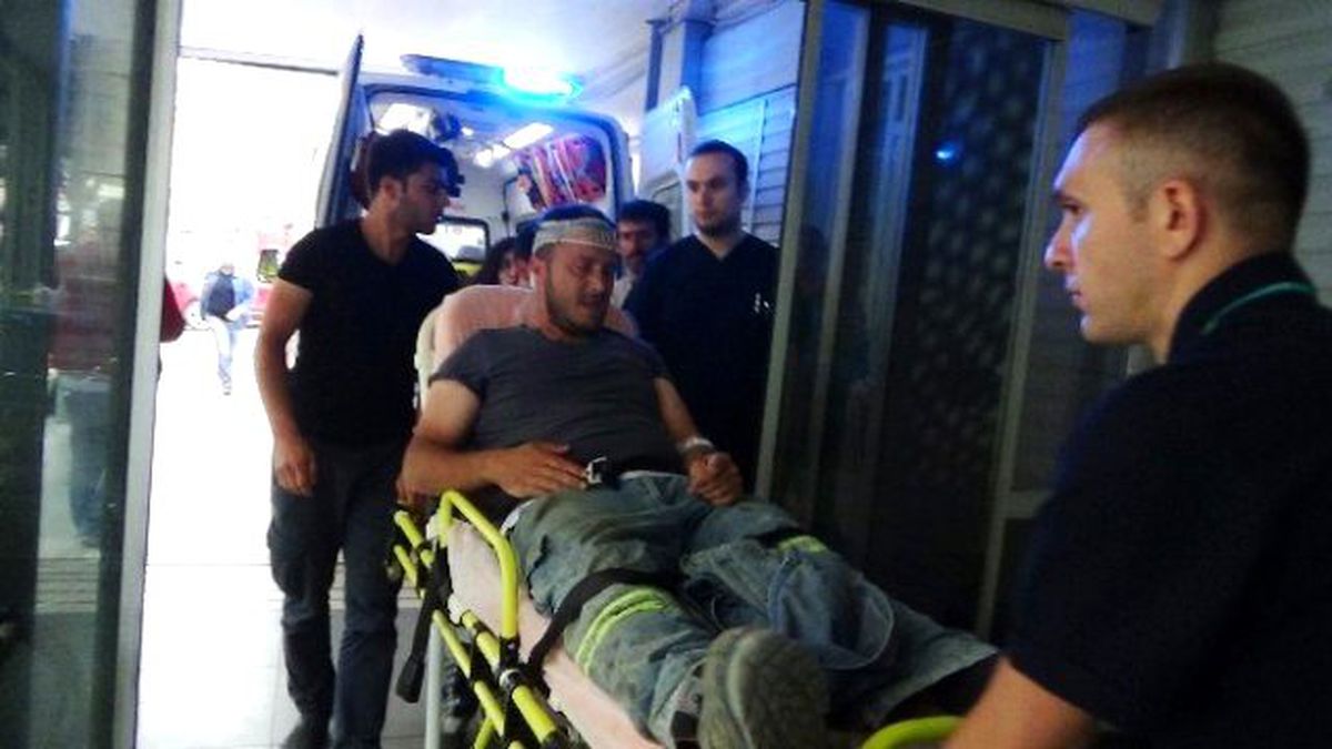 Kafasına Kalas Düşen İşçi Yaralandı