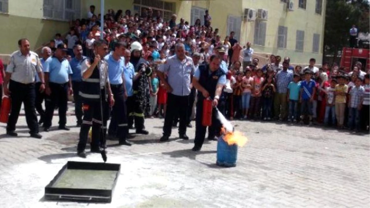 Nusaybin\'de İtfaiyecilerden Gerçeği Aratmayan Tatbikat