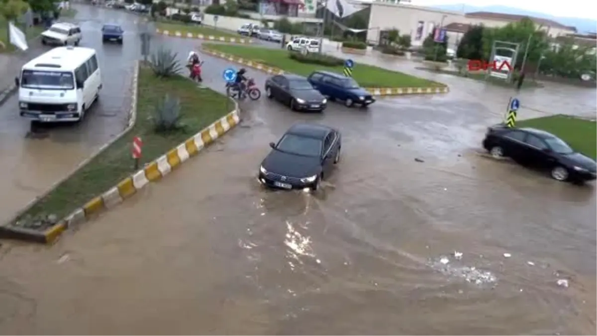 Sağanak Aydın\'da Hayatı Olumsuz Etkiledi