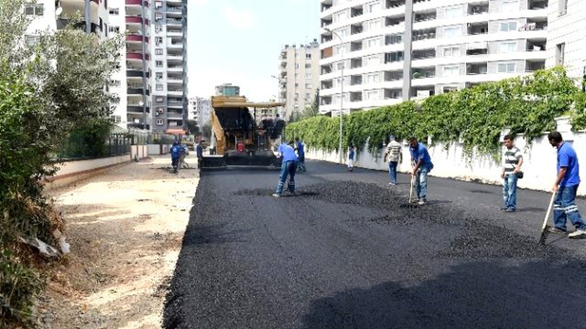 Seyhan\'da Asfaltsız Köy ve Mahalle Yolu Kalmayacak
