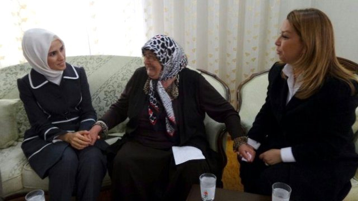 Sümeyye Erdoğan, Hamido\'nun Eşini Ziyaret Etti